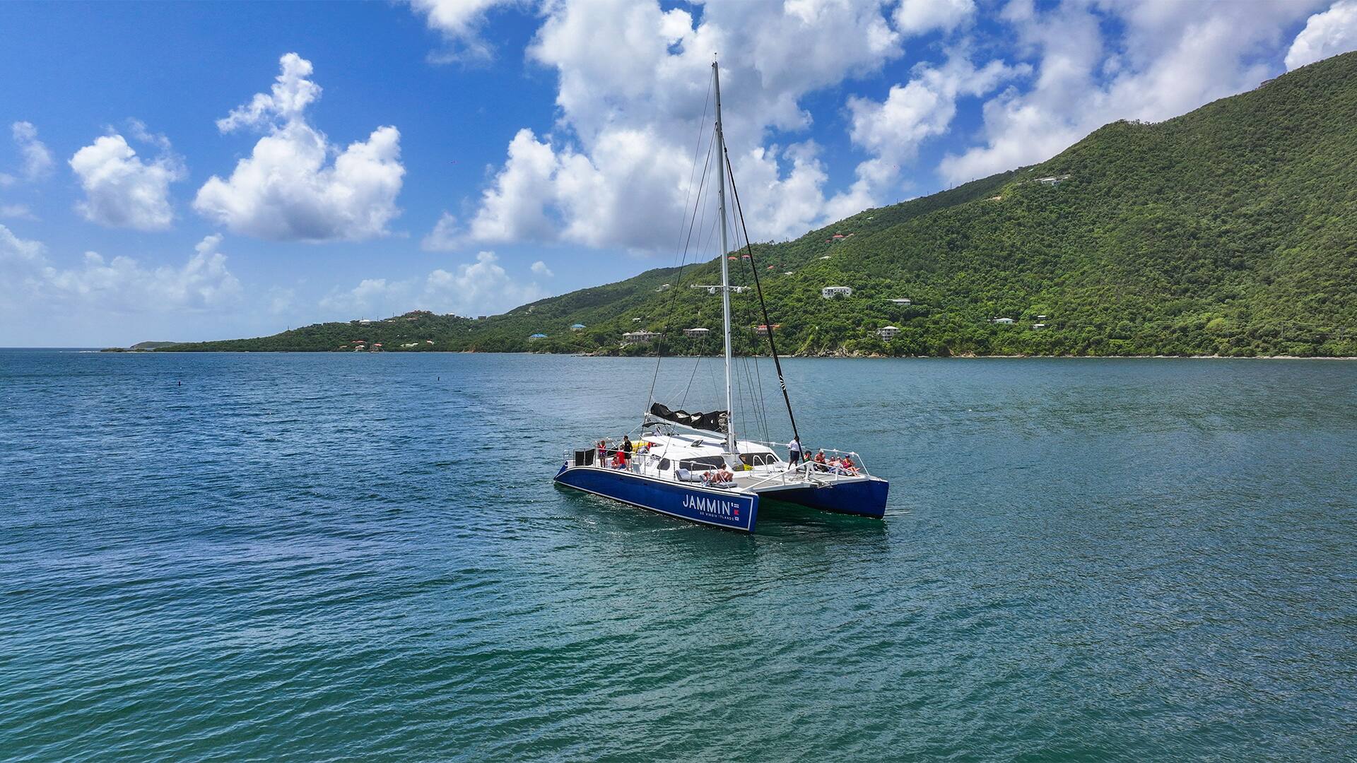The Red Collection - Expedición de navegación de lujo y buceo de superficie en San Juan 